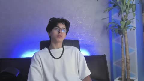 Snapshot of angel_scott2 chatting on March 1, 2026, 11:12 am angel_scott2 online show from March 1, 2026, 11:12 am