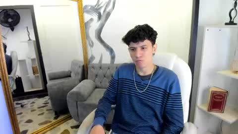 Snapshot of angel_st1 chatting on May 1, 2026, 12:32 pm Angel online show from May 1, 2026, 12:32 pm