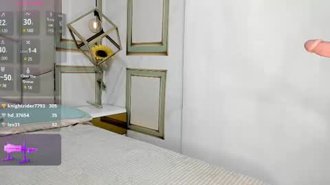 Angel  online show from February 9, 2025, 1:14 pm