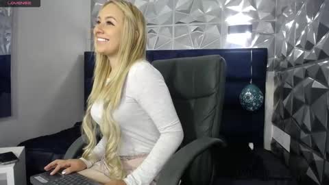 Angel online show from December 22, 2025, 11:51 am