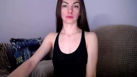 Zoe online show from December 3, 2025, 10:13 am