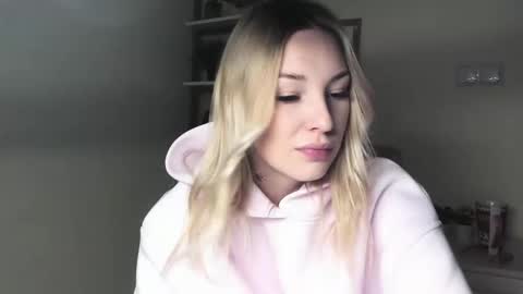 Angela online show from February 18, 2026, 6:42 am