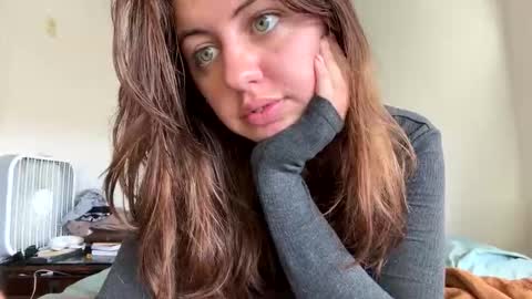 Snapshot of angela_cole chatting on March 3, 2026, 11:10 pm angela_cole online show from March 3, 2026, 11:10 pm