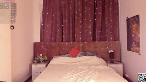 Angela online show from April 21, 2026, 1:42 am