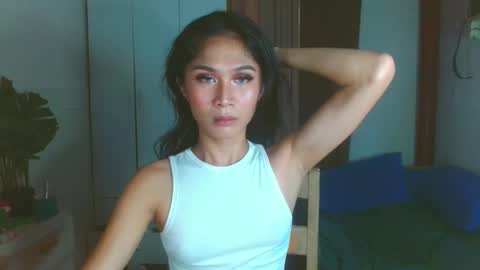 angela online show from December 2, 2024, 3:37 am