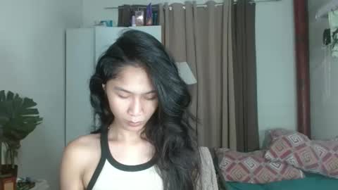 angela online show from February 6, 2025, 2:33 am