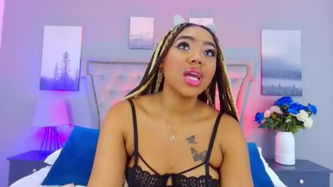 Angela Roberts online show from November 9, 2025, 4:22 am