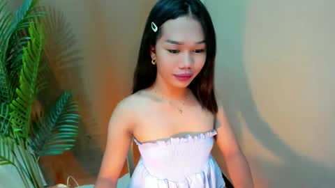 Snapshot of angela_star888 chatting on October 11, 2025, 6:23 am angela_star888 online show from October 11, 2025, 6:23 am