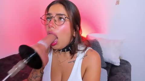 Angela Ricci online show from December 22, 2025, 10:07 pm