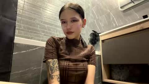 AngelaXSmile online show from March 17, 2026, 1:43 am