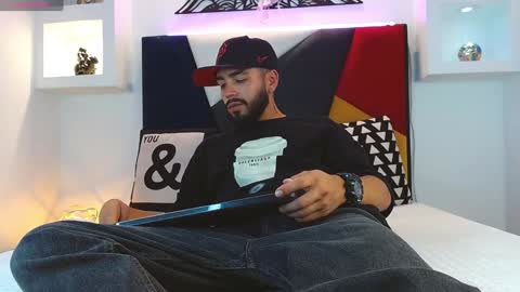 Snapshot of angelbacker chatting on January 29, 2025, 3:33 am Angel online show from January 29, 2025, 3:33 am