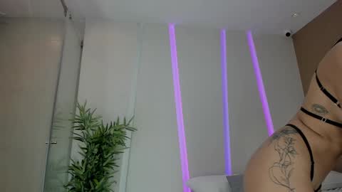 Snapshot of angelbae_ chatting on January 19, 2025, 5:39 pm AngelBae  online show from January 19, 2025, 5:39 pm