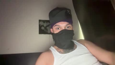 Snapshot of angelblancooo chatting on December 15, 2025, 11:42 pm angelblancooo online show from December 15, 2025, 11:42 pm