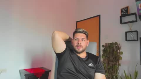 Snapshot of angelcute3 chatting on October 6, 2025, 3:31 pm angel online show from October 6, 2025, 3:31 pm