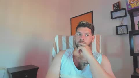 Snapshot of angelcute3 chatting on November 5, 2025, 2:06 pm angel online show from November 5, 2025, 2:06 pm