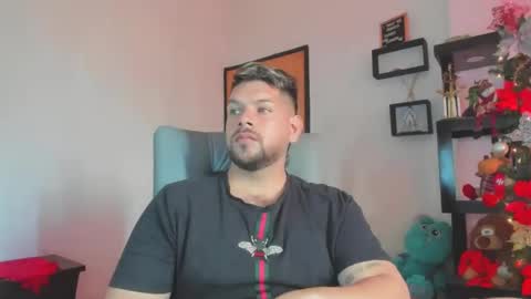 Snapshot of angelcute3 chatting on November 9, 2025, 3:10 pm angel online show from November 9, 2025, 3:10 pm