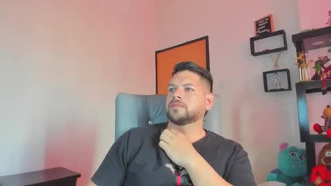 Snapshot of angelcute3 chatting on November 11, 2025, 2:50 pm angel online show from November 11, 2025, 2:50 pm