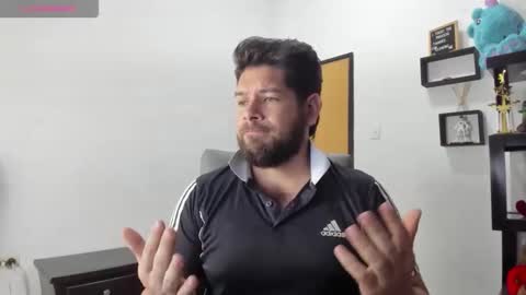 Snapshot of angelcute3 chatting on December 16, 2025, 5:12 am angel online show from December 16, 2025, 5:12 am