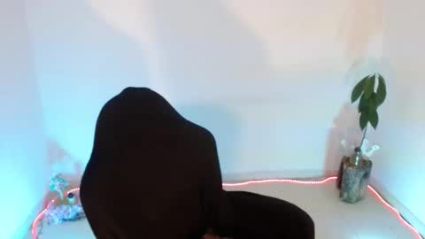 Snapshot of angele_johnson chatting on October 13, 2025, 2:22 am angele online show from October 13, 2025, 2:22 am