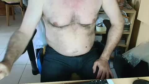 Snapshot of angelgarcia269 chatting on February 19, 2026, 11:39 am angelgarcia269 online show from February 19, 2026, 11:39 am