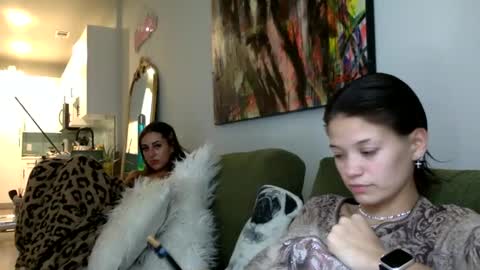 angelia01m online show from October 2, 2025, 6:26 pm