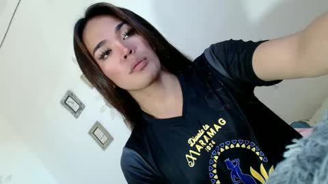 Yhanna online show from December 4, 2024, 3:15 am