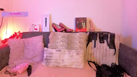 Snapshot of angelica_mature49 chatting on April 28, 2026, 3:44 am Angelica online show from April 28, 2026, 3:44 am