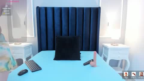 Angelica  online show from February 8, 2026, 1:14 pm