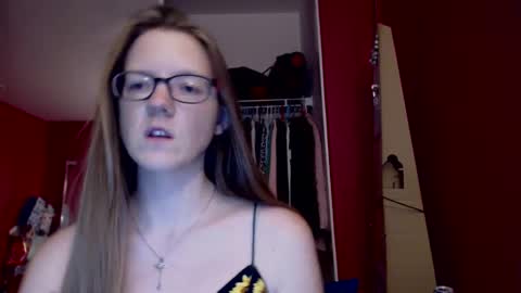 AngelicAngel online show from October 1, 2025, 5:24 am