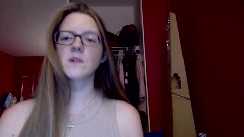 AngelicAngel online show from October 31, 2025, 5:19 am