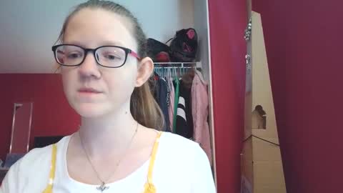 AngelicAngel online show from December 17, 2025, 5:52 pm