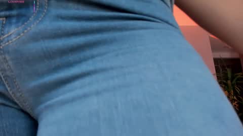  Angelica Vega  online show from February 7, 2026, 8:45 pm