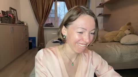 angelicfenix online show from February 28, 2026, 2:51 pm