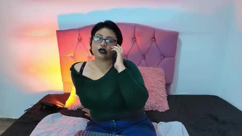 Snapshot of angelik_fooxxx chatting on February 10, 2026, 12:37 am Angelik online show from February 10, 2026, 12:37 am