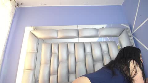 Snapshot of angelina_ny chatting on December 22, 2024, 1:00 pm    ANGELINA    online show from December 22, 2024, 1:00 pm