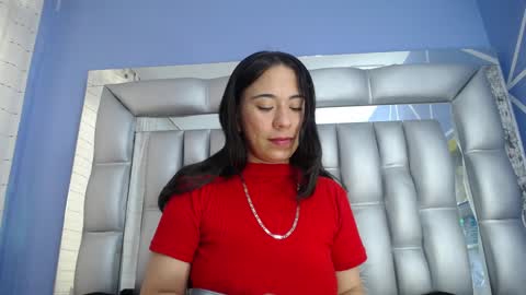 Snapshot of angelina_ny chatting on December 23, 2024, 7:52 pm    ANGELINA    online show from December 23, 2024, 7:52 pm