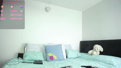 Angelina online show from March 9, 2025, 4:44 pm