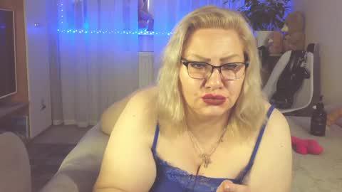 AngelinaGlam online show from December 14, 2024, 11:07 am