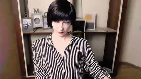 Angelina online show from December 22, 2025, 8:00 am