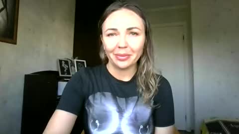 angelinalove28 online show from September 22, 2025, 7:10 am