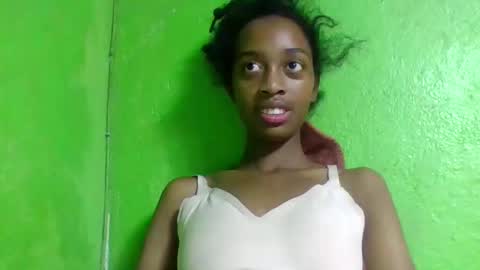 angeline221173 online show from April 28, 2026, 2:27 am