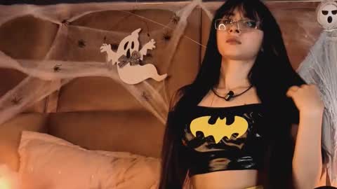 angelinepossy online show from October 28, 2025, 9:50 pm