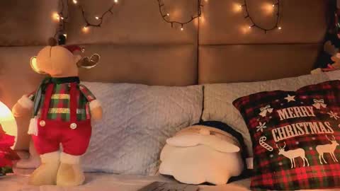 angelinepossy online show from December 19, 2025, 9:11 pm