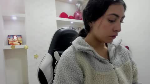 Snapshot of angell_cooper8 chatting on February 18, 2026, 1:29 pm Angell cooper8 online show from February 18, 2026, 1:29 pm