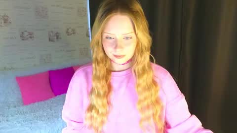 Snapshot of angellisss chatting on October 2, 2025, 10:11 am Cutie online show from October 2, 2025, 10:11 am