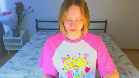 Cutie online show from November 11, 2025, 4:56 am