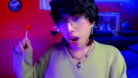 Angel  online show from December 22, 2024, 4:06 am