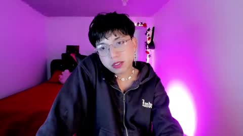 Angel  online show from October 30, 2025, 2:24 am