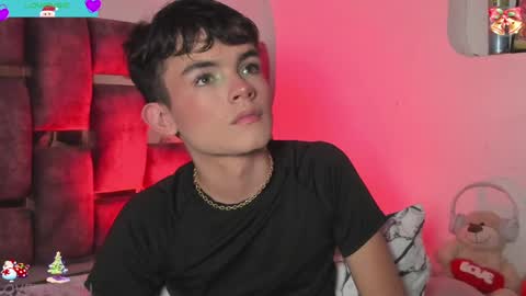 Snapshot of angelocute_ chatting on December 14, 2024, 7:51 am Angelo I work from home this is my room  online show from December 14, 2024, 7:51 am