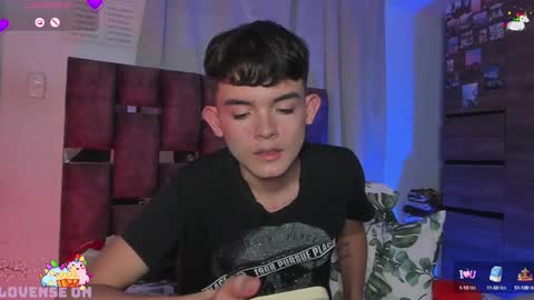 Snapshot of angelocute_ chatting on January 26, 2025, 11:50 pm Angelo I work from home this is my room  online show from January 26, 2025, 11:50 pm